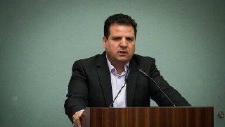 أيمن عودة: اتهام منصور عباس للأحزاب العربية بإسقاط حكومة التغيير كذب