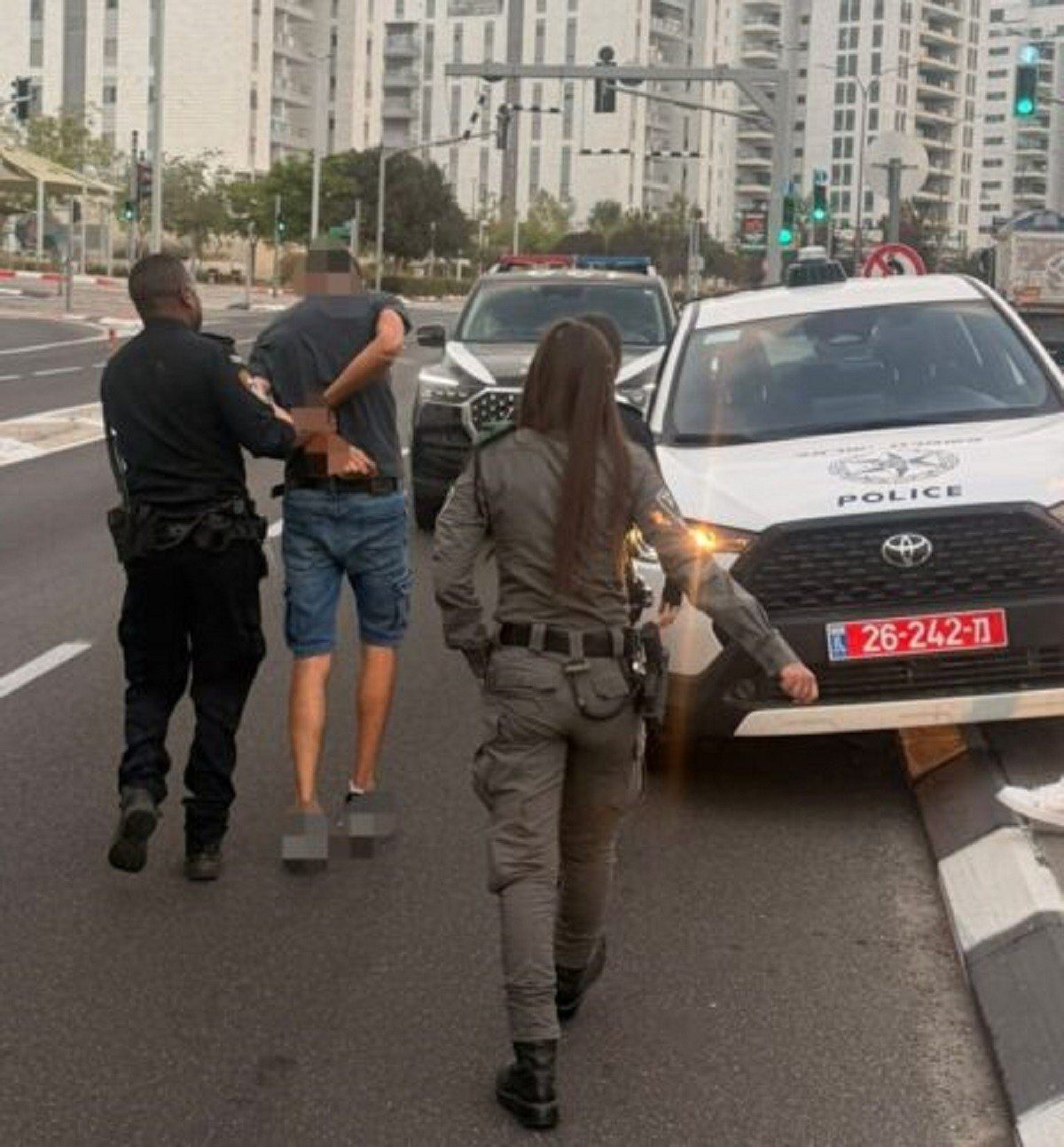 اعتقال مشتبه من الضفة بعد دقائق من سرقة مركبة في رحوفوت وتمديد توقيفه حتى 10 أغسطس
