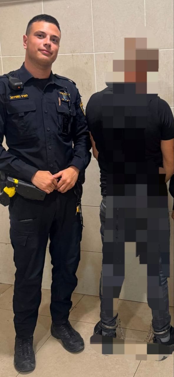 اعتقال شاب من عيلوط في الكريوت بشبهة اقتحام ساحة منزل بعد مطاردة راجلة