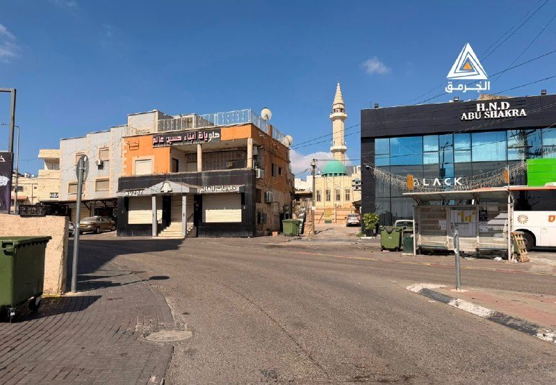 كفرمندا تلتزم بالإضراب الشامل احتجاجًا على مقتل الشاب إبراهيم مندلاوي رميًا بالرصاص