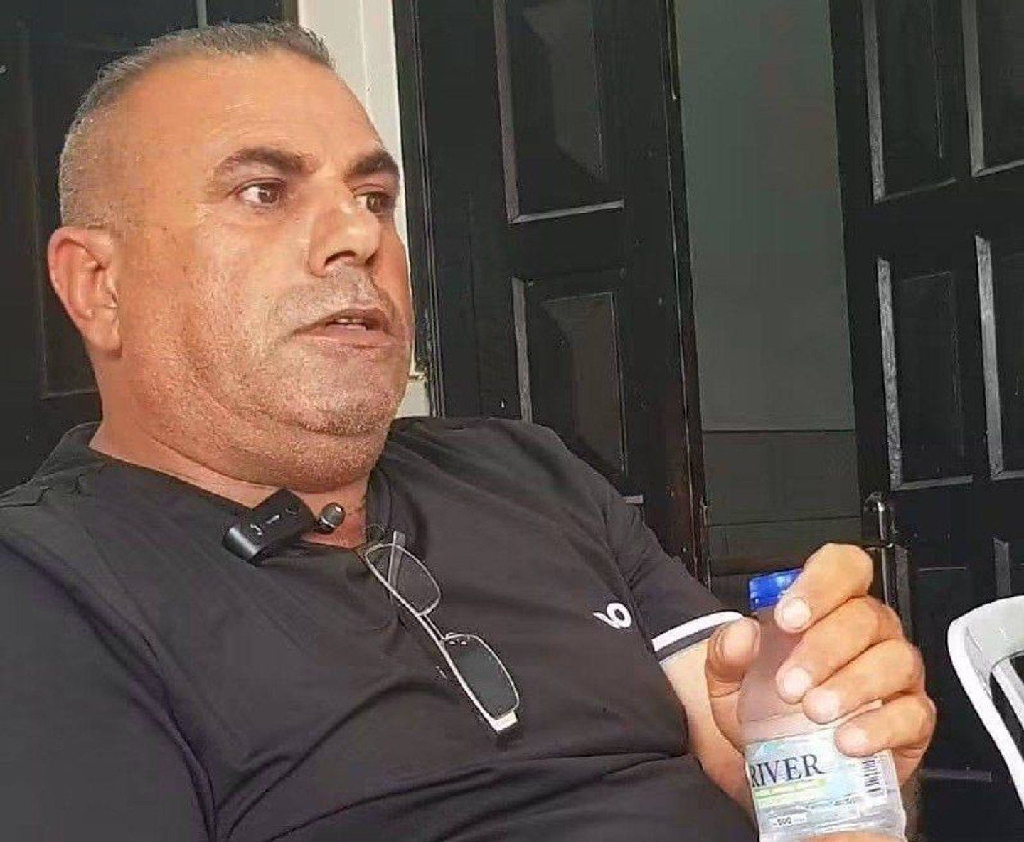 يوسف الزيادنة من رهط يتسلم مع شقيقه أوامر هدم لمنازلهما بحجة البناء دون ترخيص